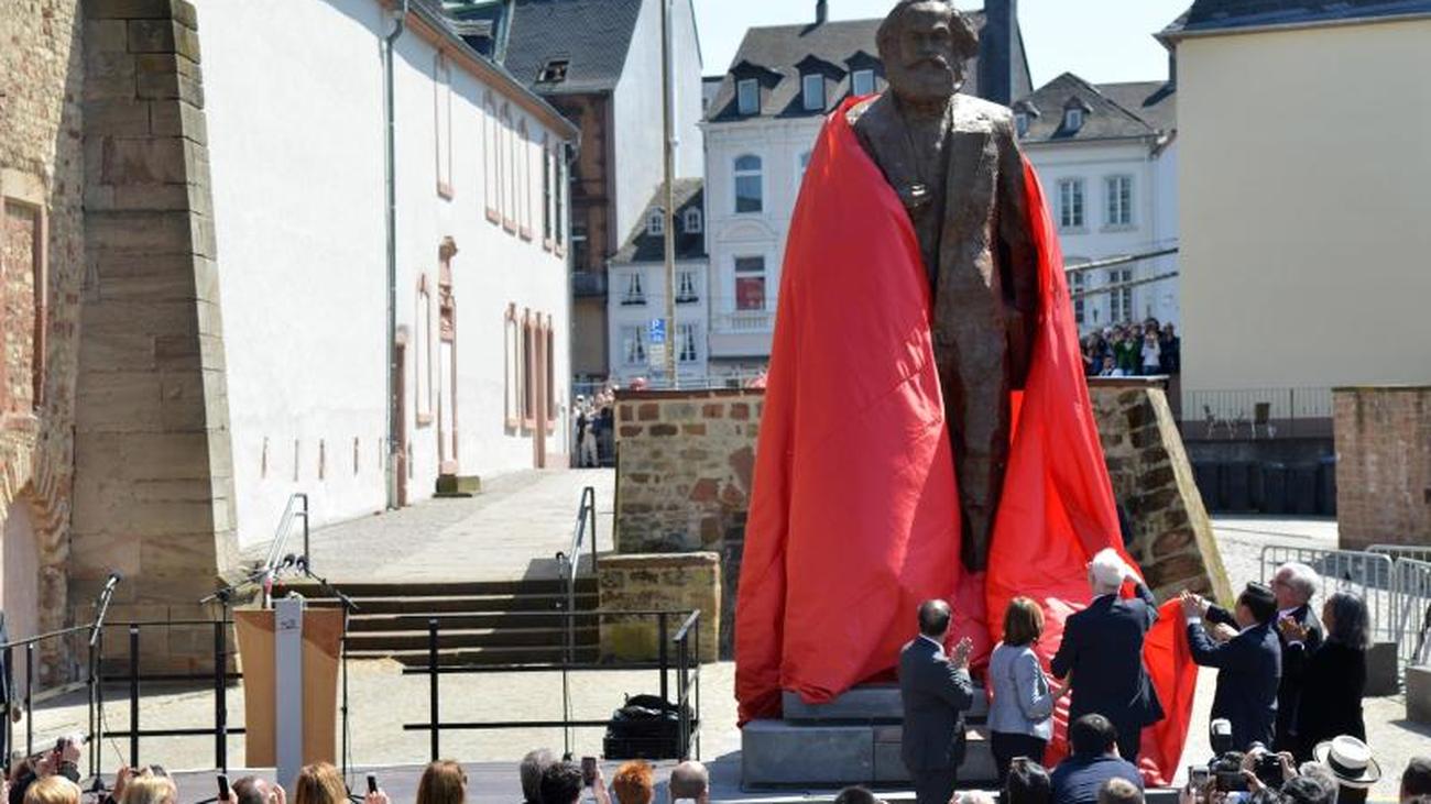 Statue enthüllt: Feiern zum 200. Geburtstag von Karl Marx in Trier ZEIT ONLINE