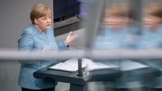 Furiose Generaldebatte: Weidel und die "Kopftuchmädchen": AfD-Ärger im Bundestag