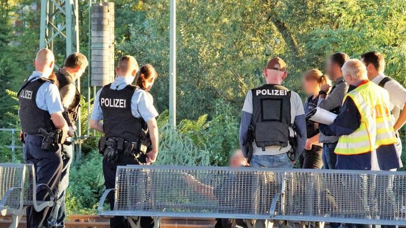 Sie sucht ihn s-bahn stuttgart