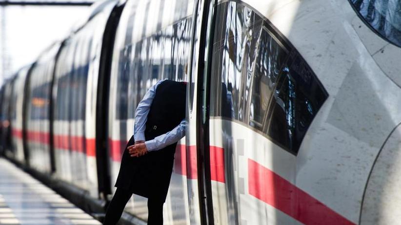 Pendlern drohen Probleme BahnWarnstreiks am Montag