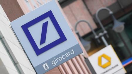 Banken Hochzeit Deutsche Bank Kundigt Information Vor Ende April
