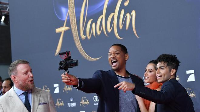 Aladdin premiere shop