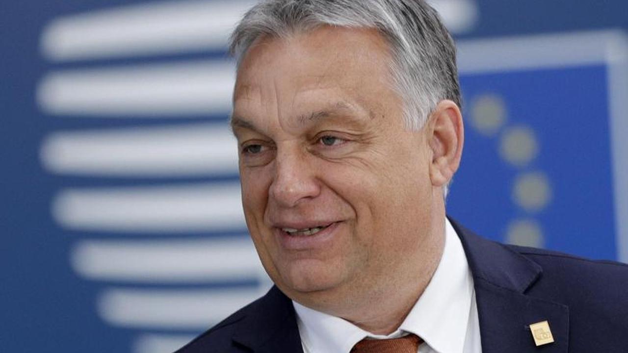 Schwieriger Applaus von rechts: Sieg oder Schuss ins Knie? Orban und Co  feiern von der Leyen | DIE ZEIT