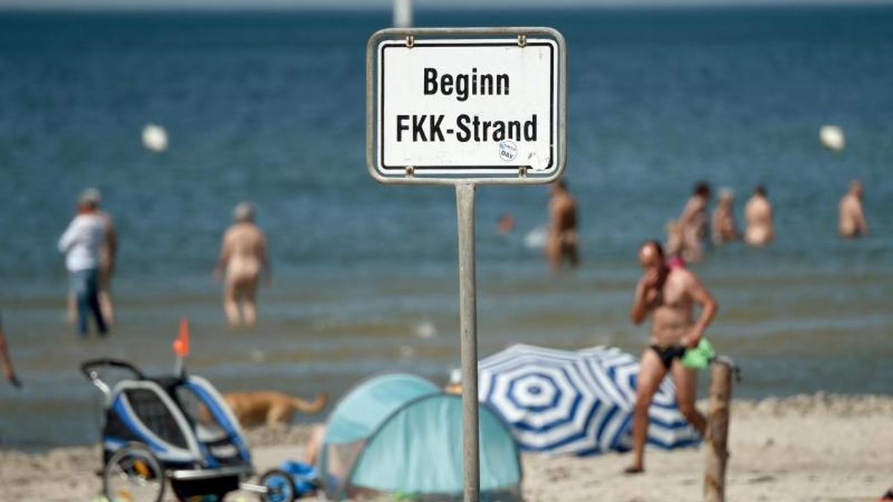 Fkk Nudist Beach Gallery - Trend declining: who actually makes nudist? - Teller Report