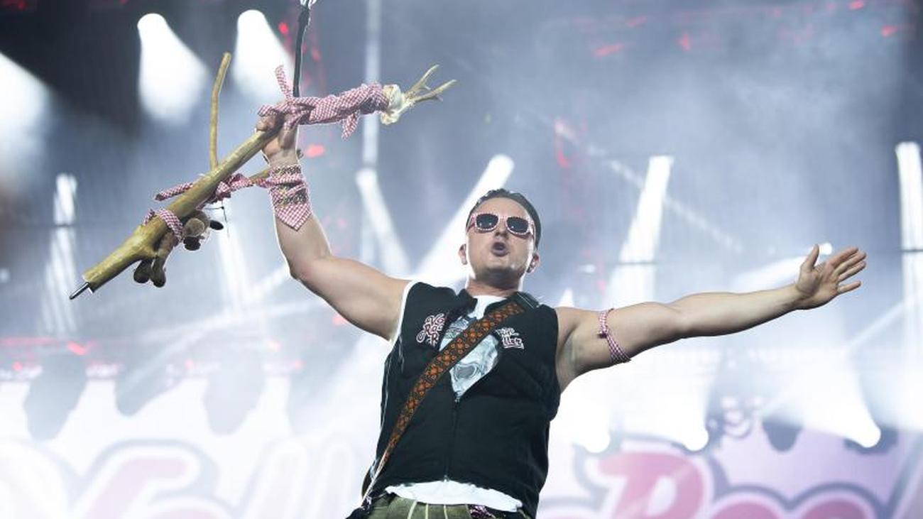 Nach seiner Virusinfektion Andreas Gabalier geht es wieder besser ZEIT ONLINE