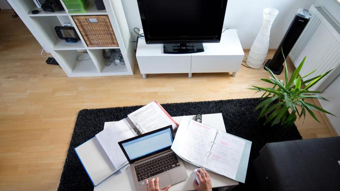 Umfrage zum Home Office Wenn die Arbeit nach Hause kommt und nicht