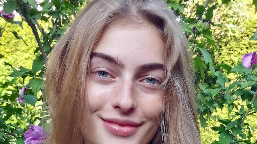Ihr Erstes Casting Mit Gerade Einmal 18 Jahren Ihr Erstes Casting Mit Gerade Einmal 18 Jahren