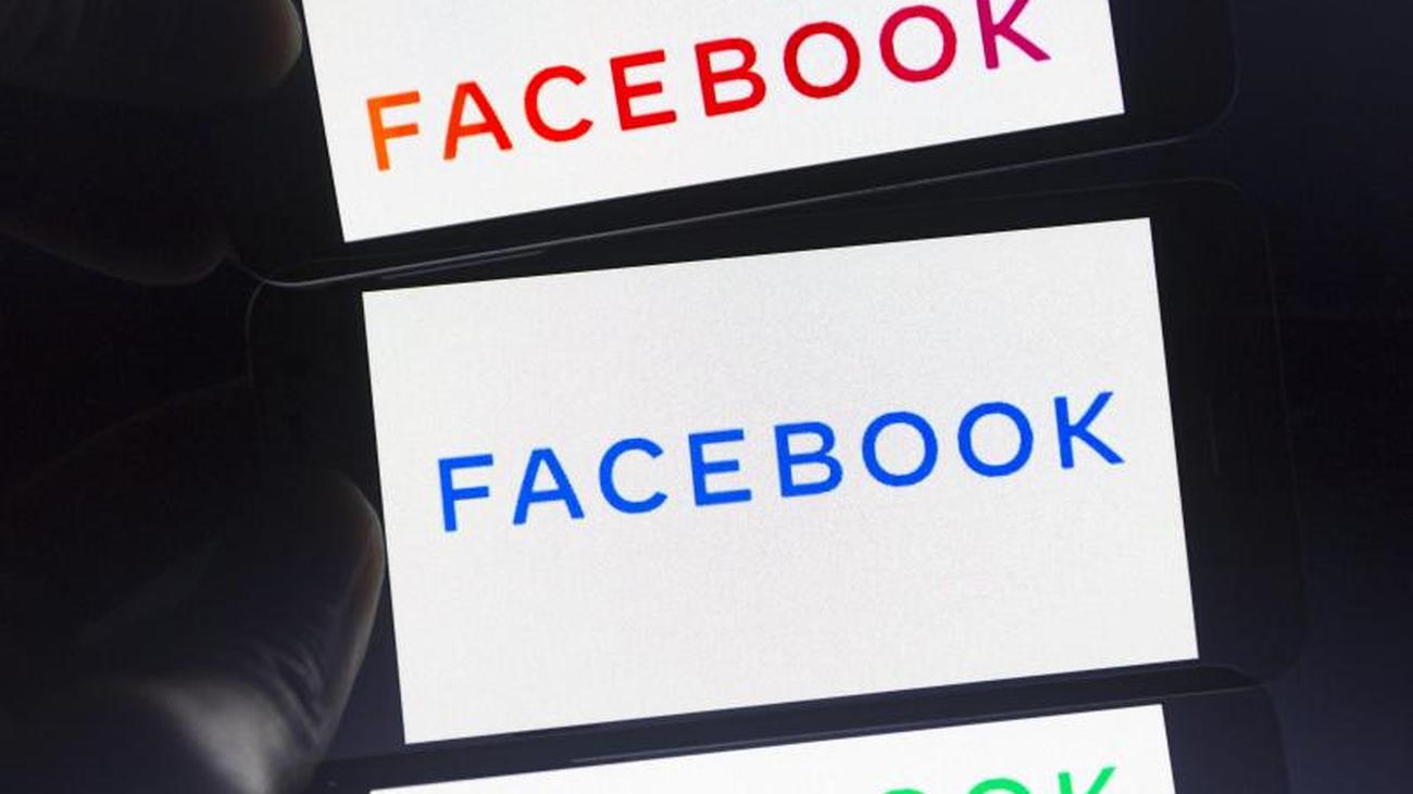 group-considered-name-change-facebook-gets-a-new-logo-teller-report