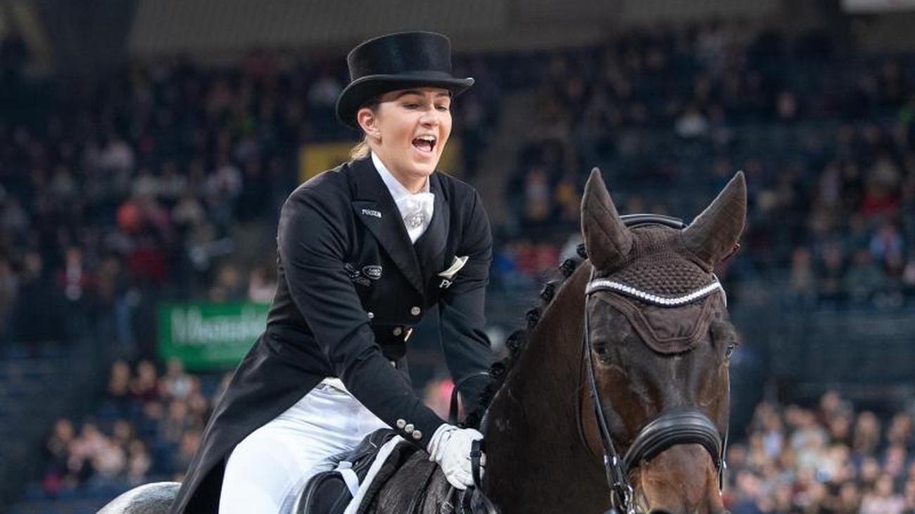 Weltcup-Turnier in Stuttgart: Dressur: Lisa Müller siegt ...