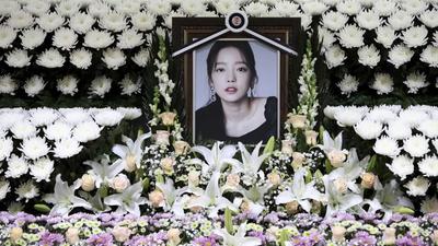 Unter Druck: K-Pop und Ruhm: Suizide zeigen Schattenseiten der Branche