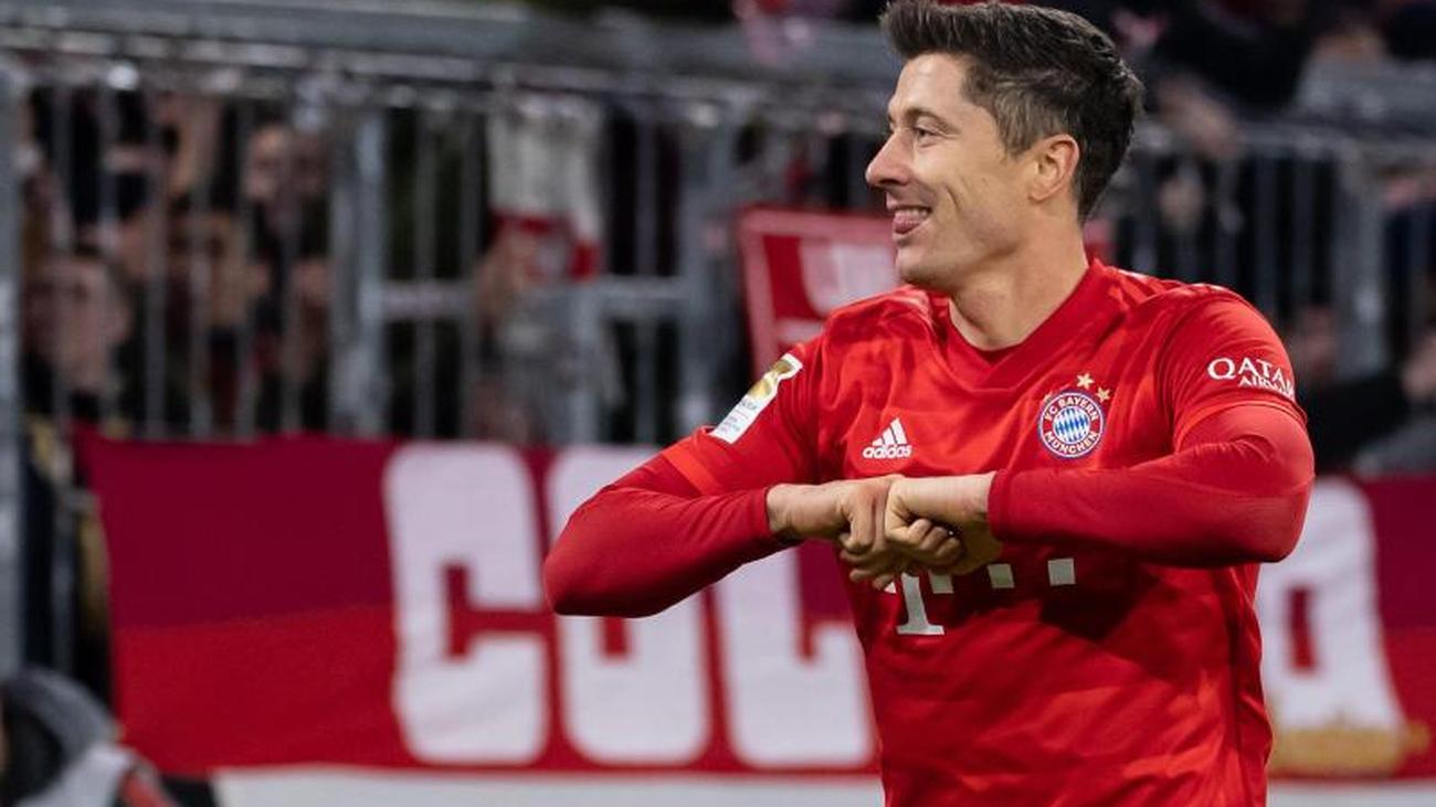 Bayern Torjager Lewandowski Wird Gleich Nach Wolfsburg Spiel