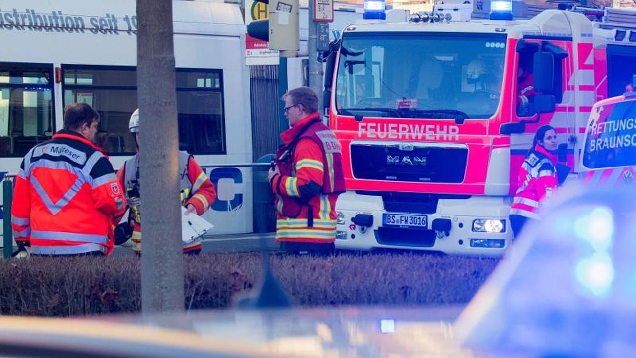 Tragödie an der Haltestelle Kind gerät in Braunschweig