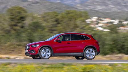 Kleiner Gelandewagen Im Test Vom Pfiffikus Zum Praktiker Mercedes Gla In Zweitauflage Zeit Online