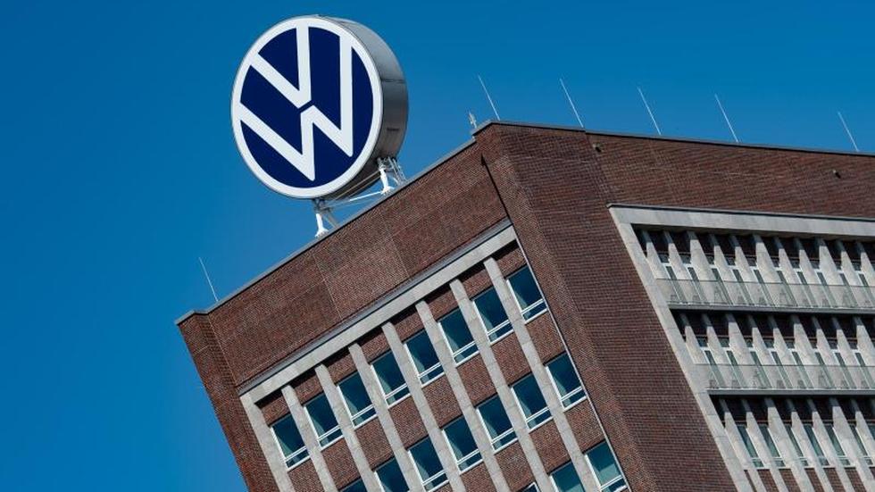 Corona-Krise: VW Muss Arbeit Wieder Herunterfahren - Absatzflaute ...