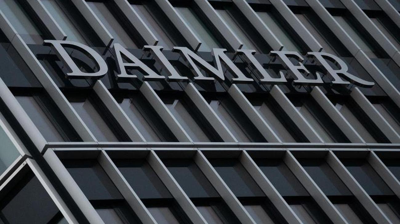 Less Minus Than Feared Daimler Sends Positive Signal Despite Billion Dollar Loss Teller Report