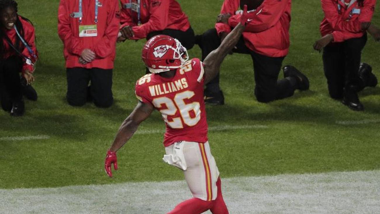 Super Bowl Star Now Damien Williams Nfl Players Do Without The Season Teller Report