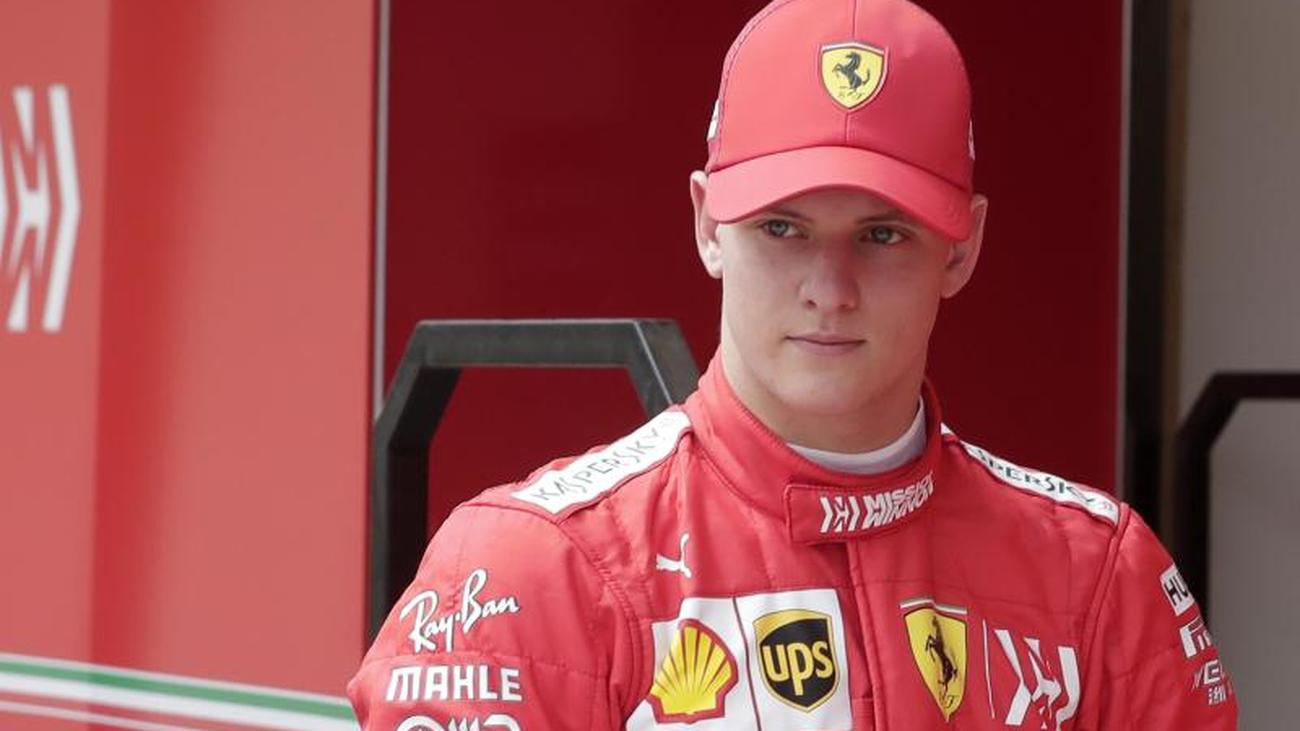 Formel 1: Mick Schumacher Im Nürburgring-Training Im Alfa Romeo | ZEIT ...