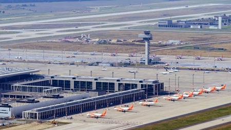 Download Berliner Flughafen Bilder Gif
