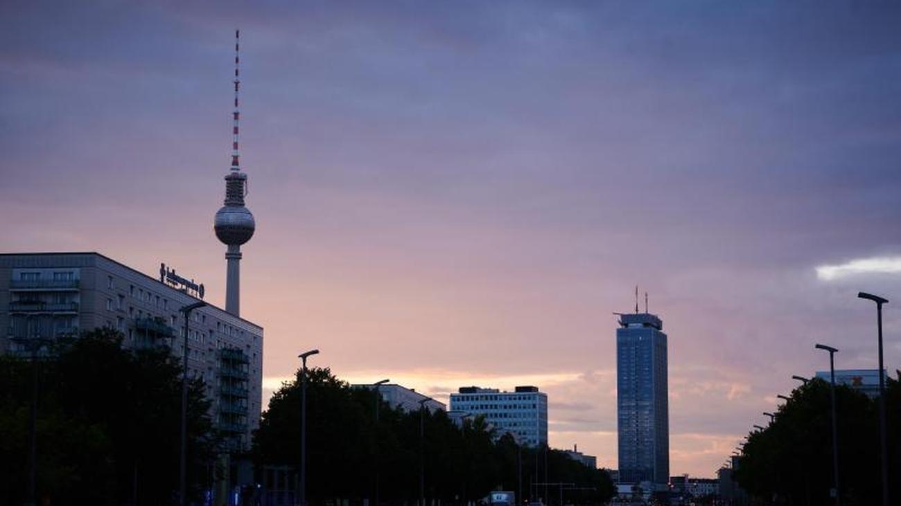 Regierung CoronaVerordnung Arbeiten in Berlin möglich, Shoppen nicht