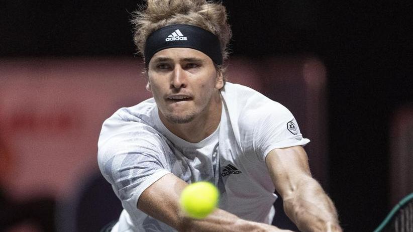 Tennis: Tennisprofi Zverev kämpft um Endspiel-Teilnahme in ...