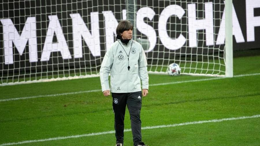 Dfb Team 2020 - Dfb Kader Nationalspieler Fur Die Nachsten Landerspiele Im November 2020 / Bei der europameisterschaft 2020 will der dfb sein stammquartier auf dem campus des bei der em 2020 wollen bundestrainer joachim löw und sein team in herzogenaurach quartier beziehen.