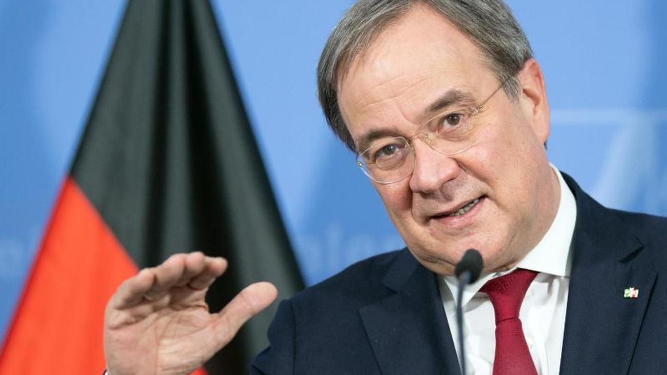 Landtag: Laschet will Landtag kurz vor Merkel-Treffen informieren | ZEIT ONLINE