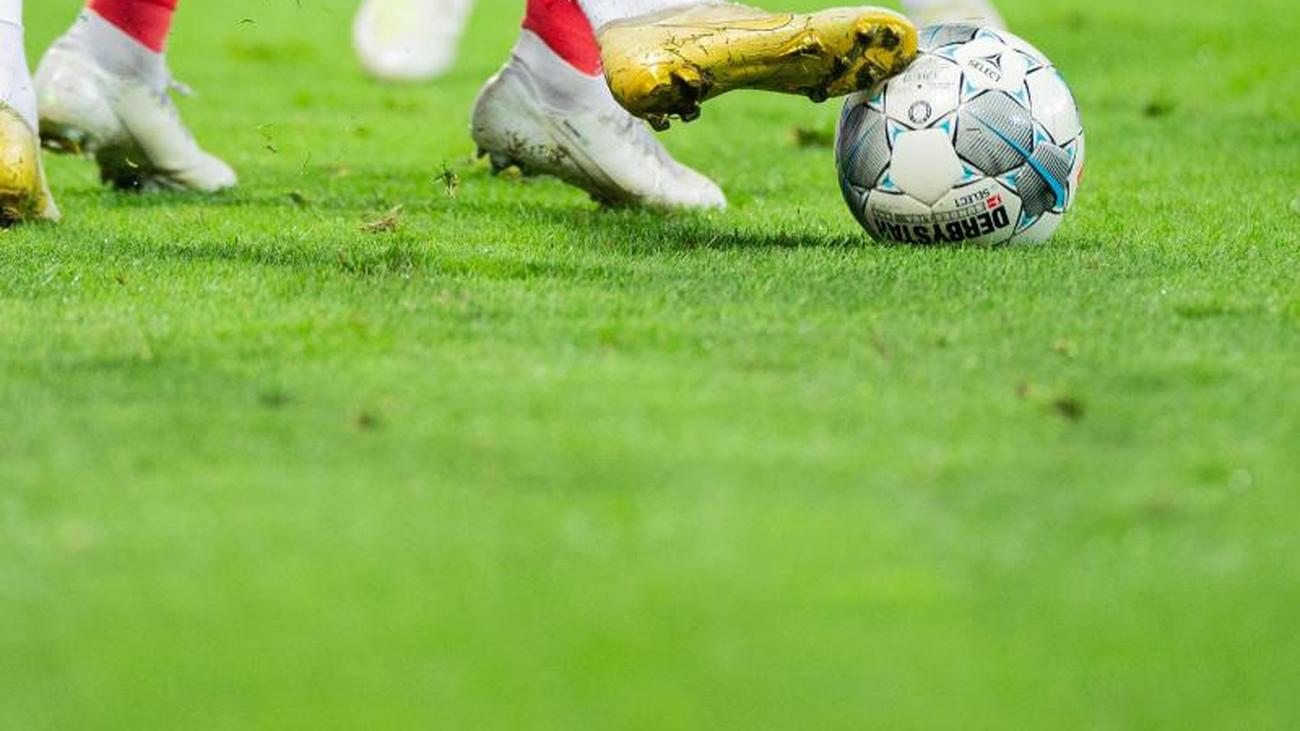 Fussball Fifa Noch Kein Tv Sender Fur Bayern Spiele Bei Club Wm Zeit Online
