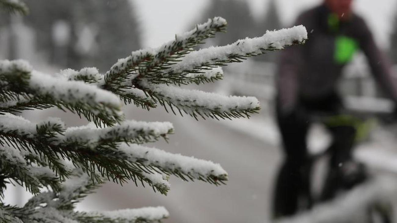 Wetter: Stürmisch Und Nasskalt In Sachsen-Anhalt: Schnee Im Harz | ZEIT ...