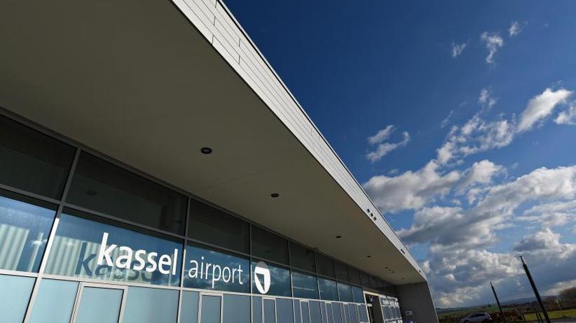 Luftverkehr: Kassel Airport: Trotz Passagier-Einbruch finanziell auf ...