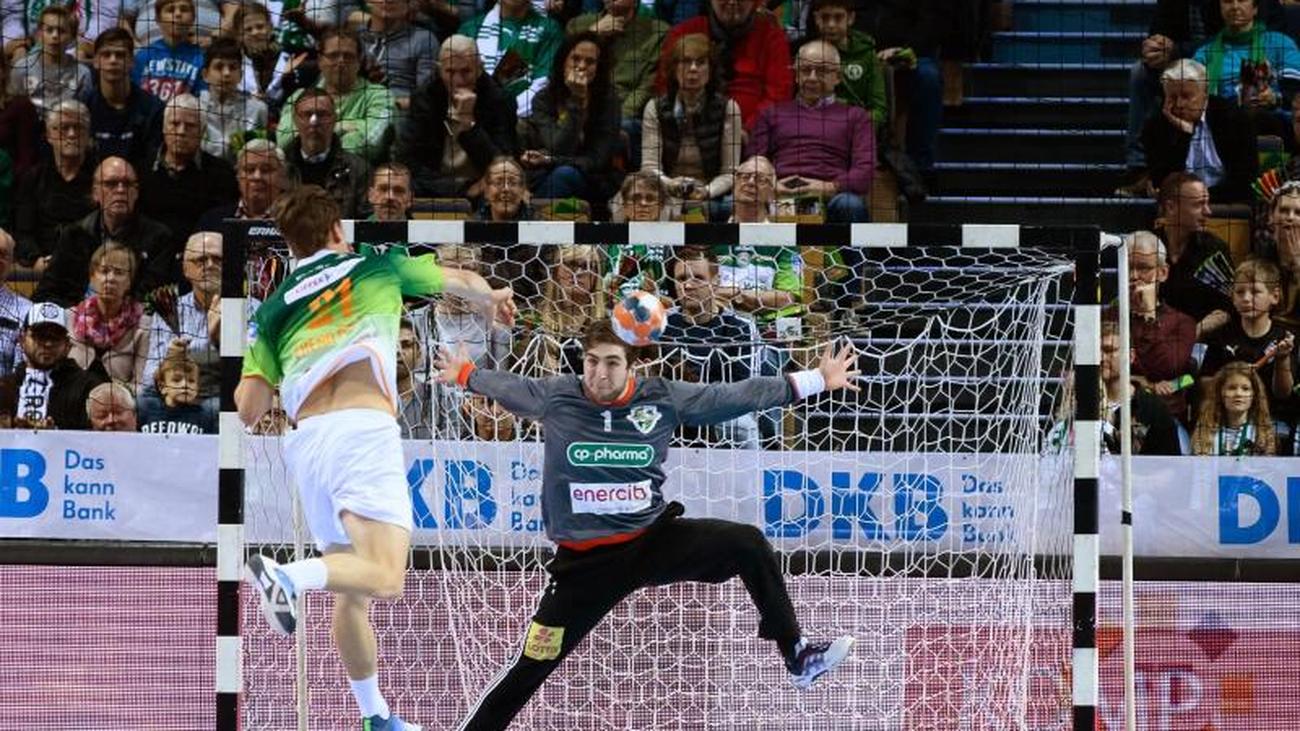 Handball Zwei negative Tests HandballTorwart reist nach Italien