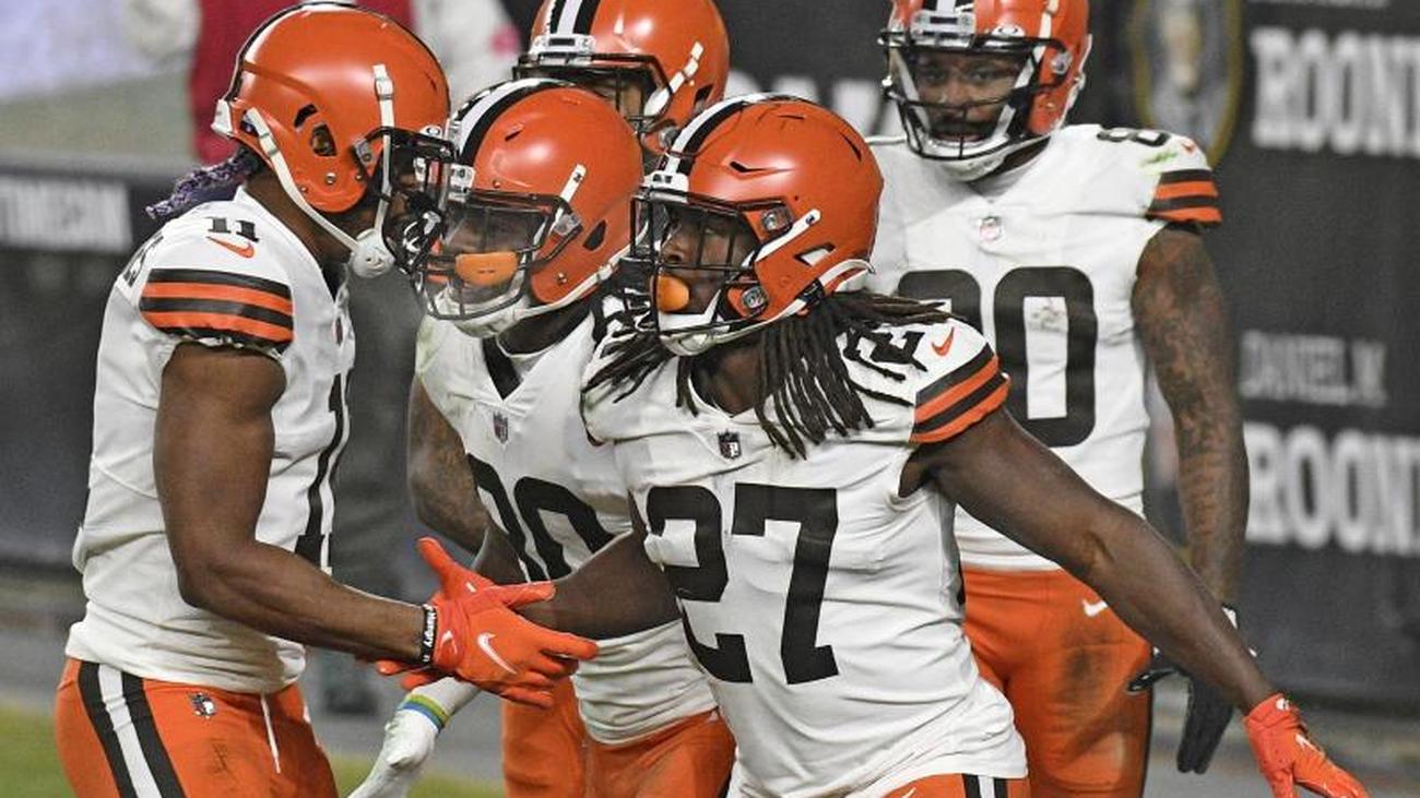 American Football: Coup in der NFL: Browns werfen Steelers aus Playoffs