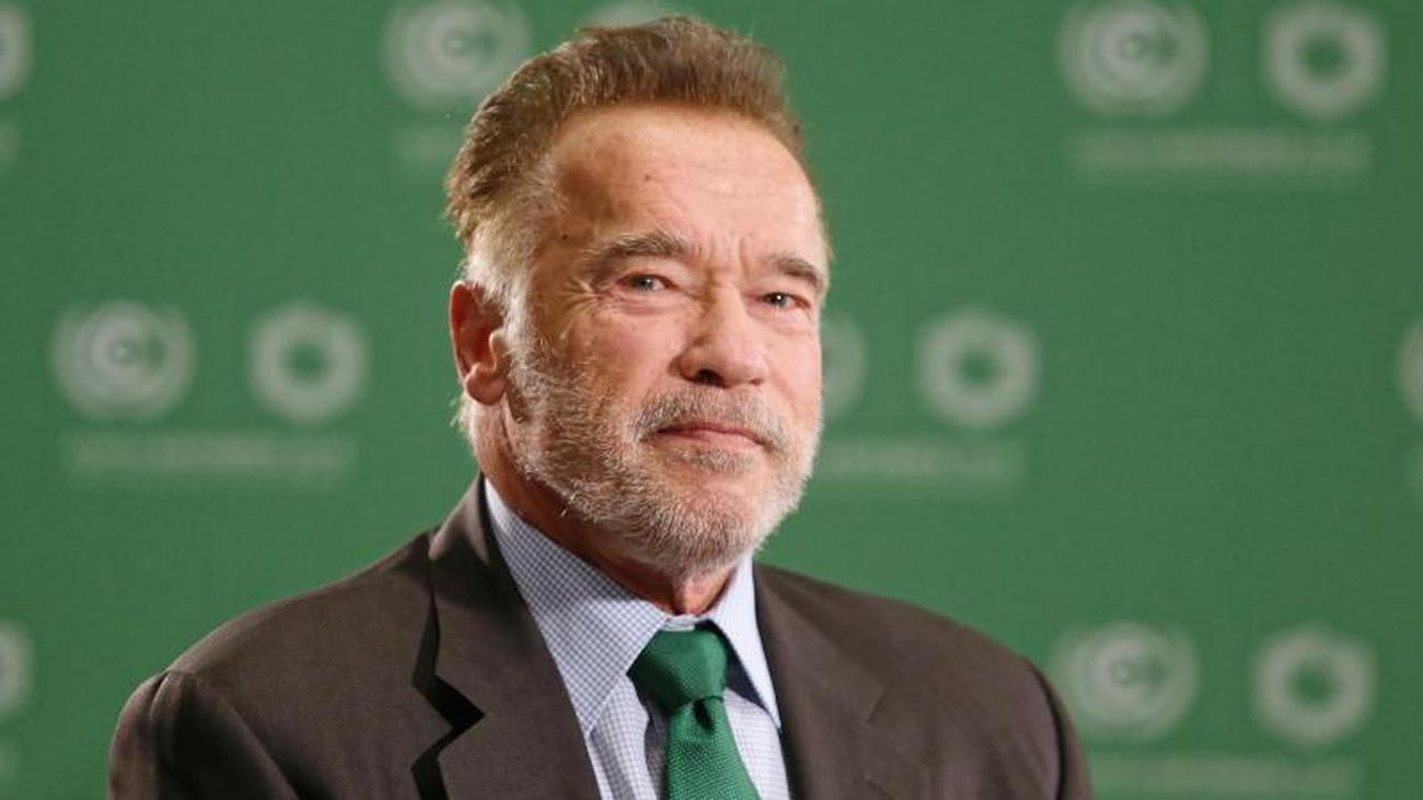 Pandemie: Arnold Schwarzenegger gegen Covid-19 geimpft ...