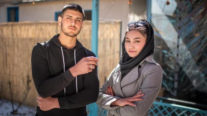 "Ich habe große Träume": Murtasa Safi (l.) und Huma Sarfarasi (r.), Nachwuchsmodels bei Afghanistans erster Modelagentur «Modelstan» in Kabul.