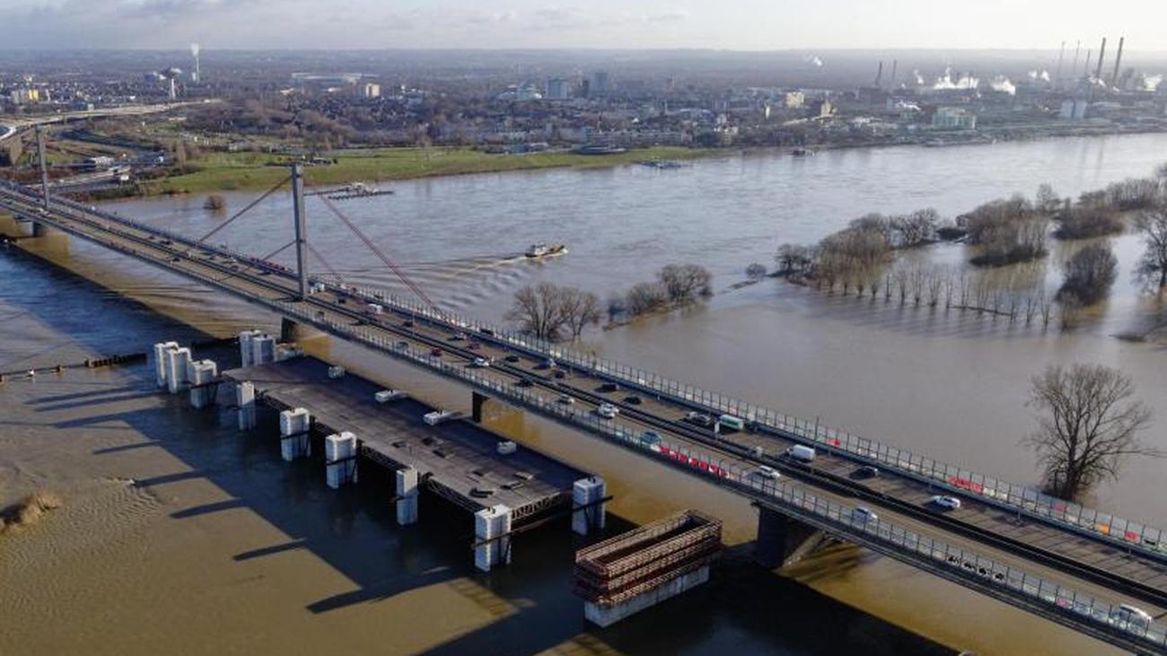 Hochwasser: Hochwassermarke II in Köln erreicht ...