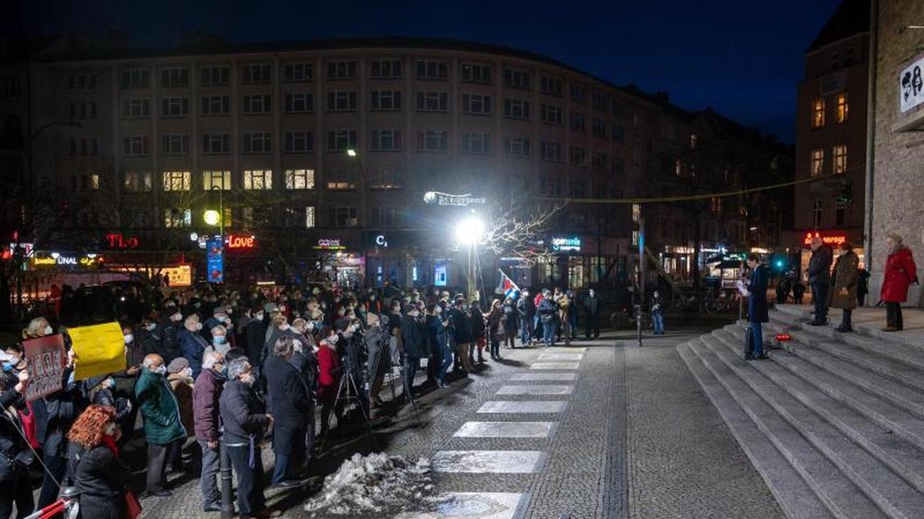 Hanau Anschlag : Anschlag jährt sich: Das Foto-Album der Terror-Opfer von ... / Ein rassistisch motivierter anschlag in der hessischen stadt hanau bestürzt sehr viele menschen in deutschland.