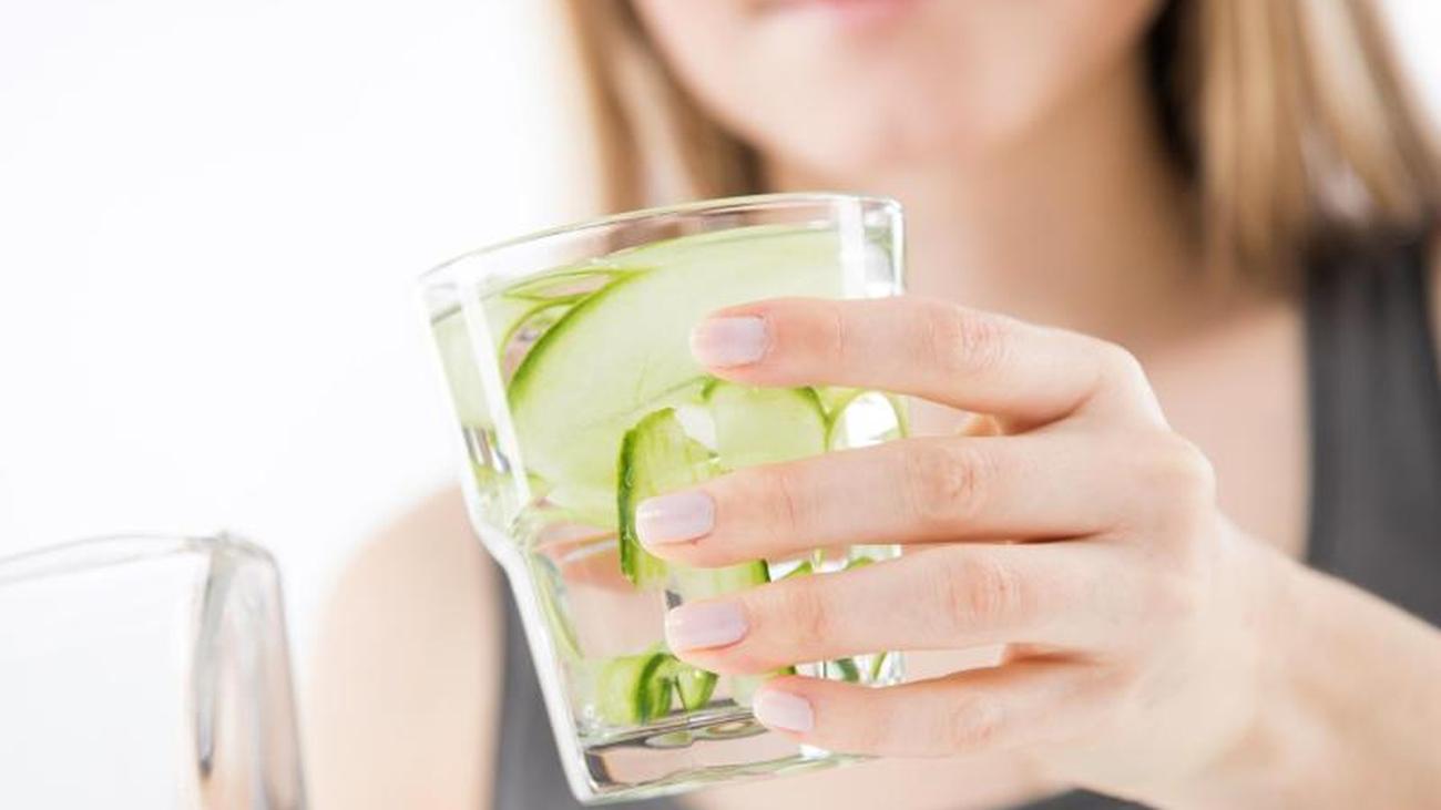 Mit Chili oder Gurke Wasser mit Aroma schmeckt besser ZEIT ONLINE