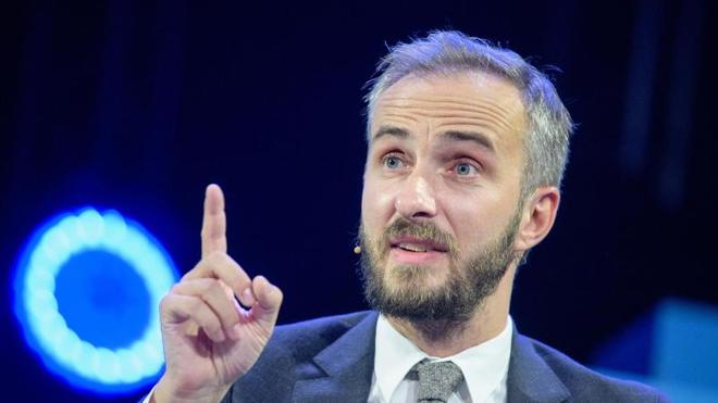 Gesellschaft: Der TV-Entertainer Jan Böhmermann spricht.