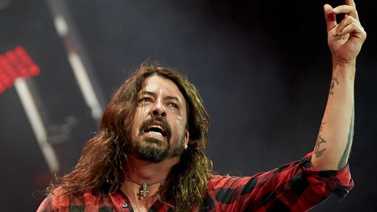 The Storyteller Dave Grohl Veroffentlicht Autobiografie Zeit Online