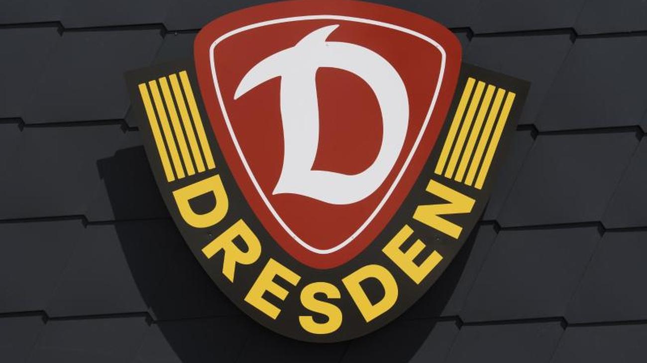 футбольный клуб динамо дрезден германия. дрезден футбольный клуб. форма фк динамо дрезден. Dresden футбольный клуб. дрезден футбольный клуб.