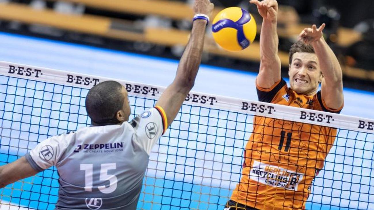 Volleyball BR Volleys Außenangreifer Cody Kessel trainiert für