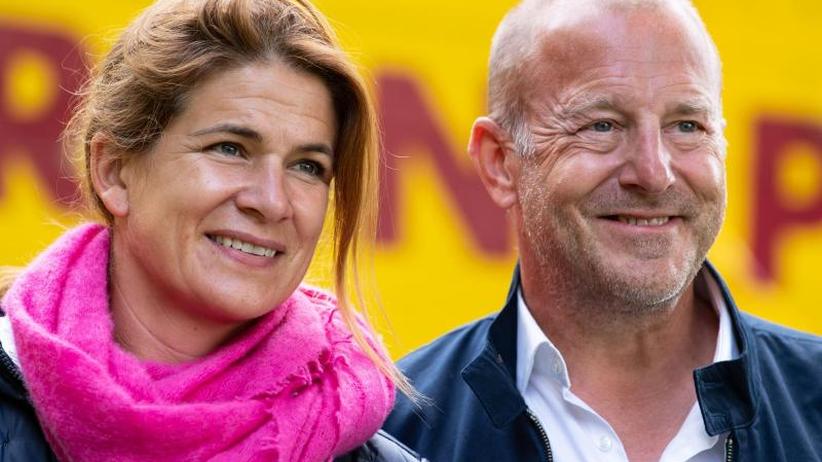 Leute Heino Ferch Und Frau Freuen Sich Auf Drittes Kind Zeit Online