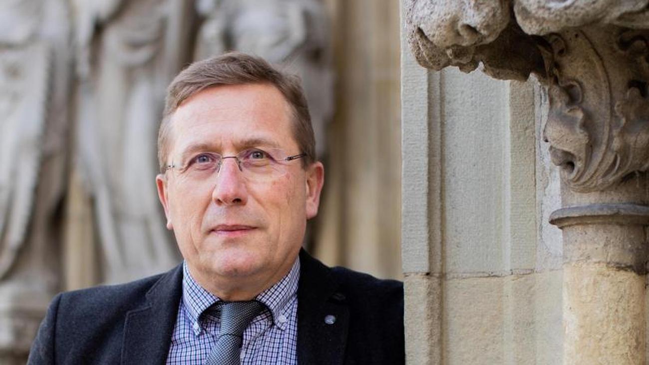 Kirche Kirchenrechtler Wo sollen neue Bischöfe denn herkommen? ZEIT