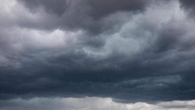 Unwetter Gewitter legen Teile des Bahnverkehrs im