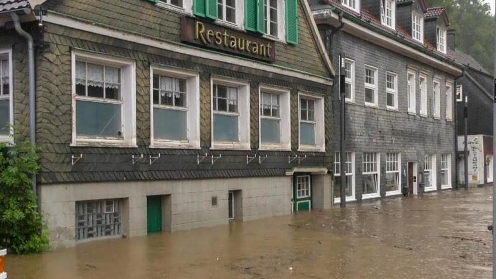 Unwetter: "Jahrhunderthochwasser": 130 Menschen In Solingen Gerettet ...