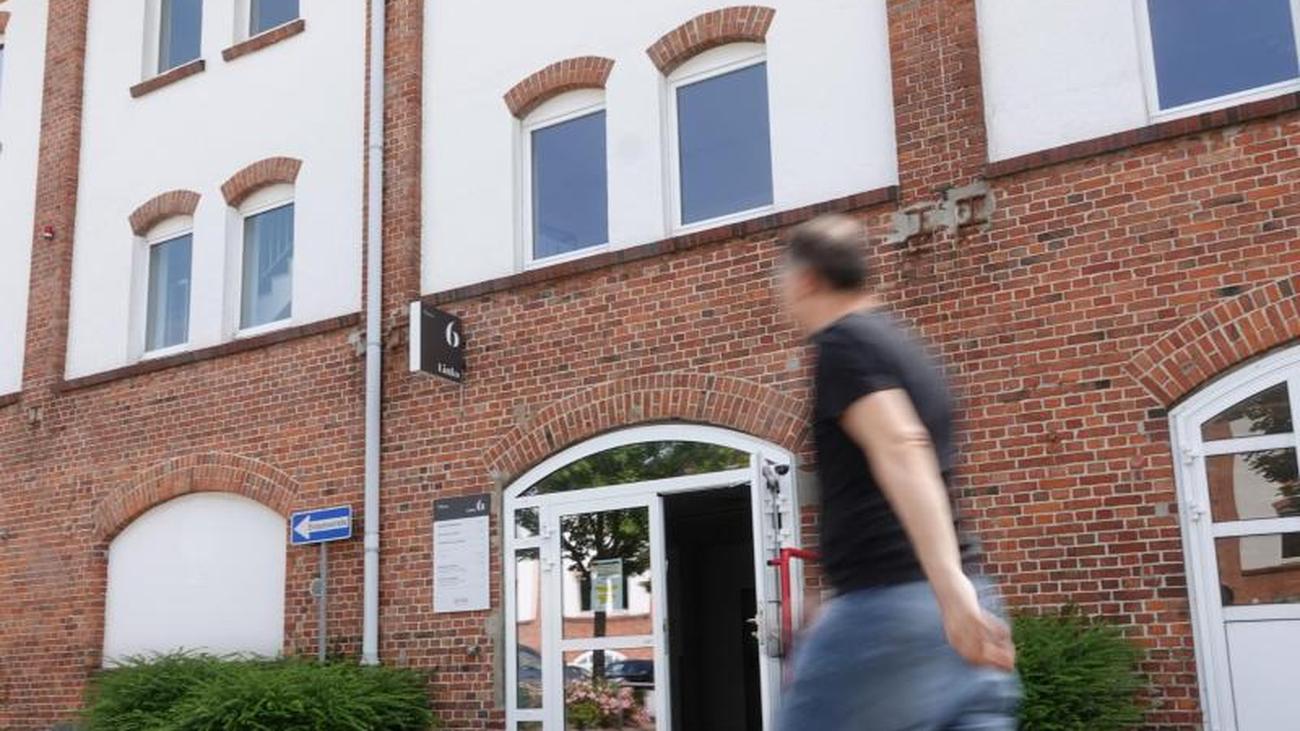 Freizeit Hamburger Fundbüro startet Kundenbetrieb in neuen Räumen