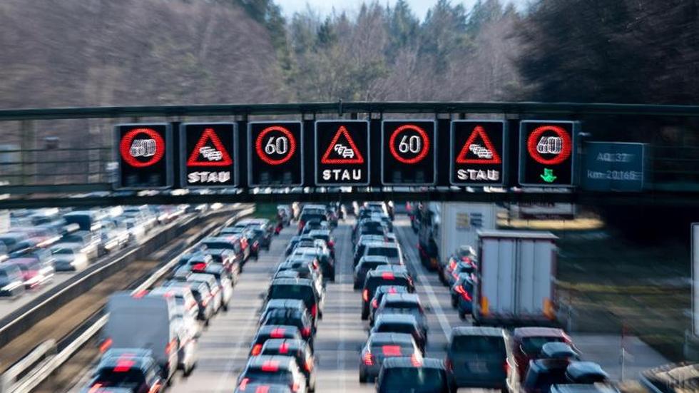 Verkehr: ADAC Rechnet Mit Vielen Staus Am Wochenende | ZEIT ONLINE