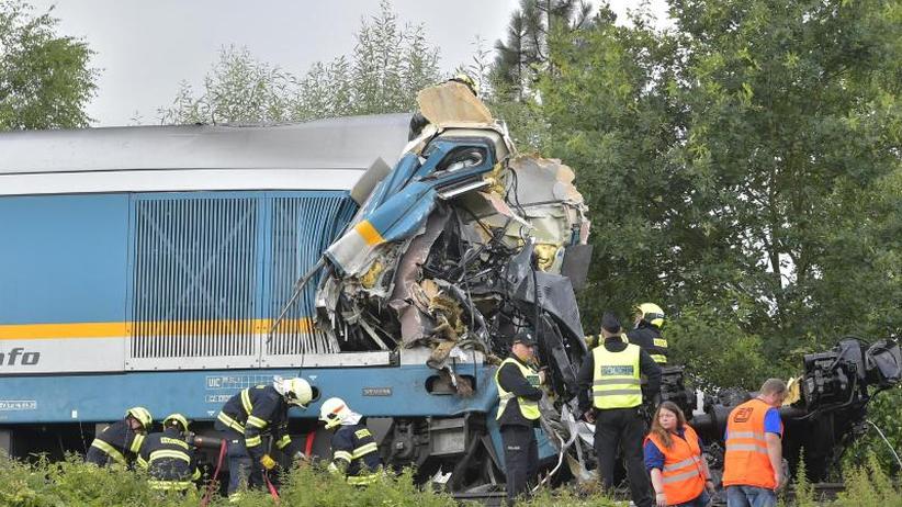 Unfälle: Deutsche Retter bei Zugunglück: Krankenhaus in ...