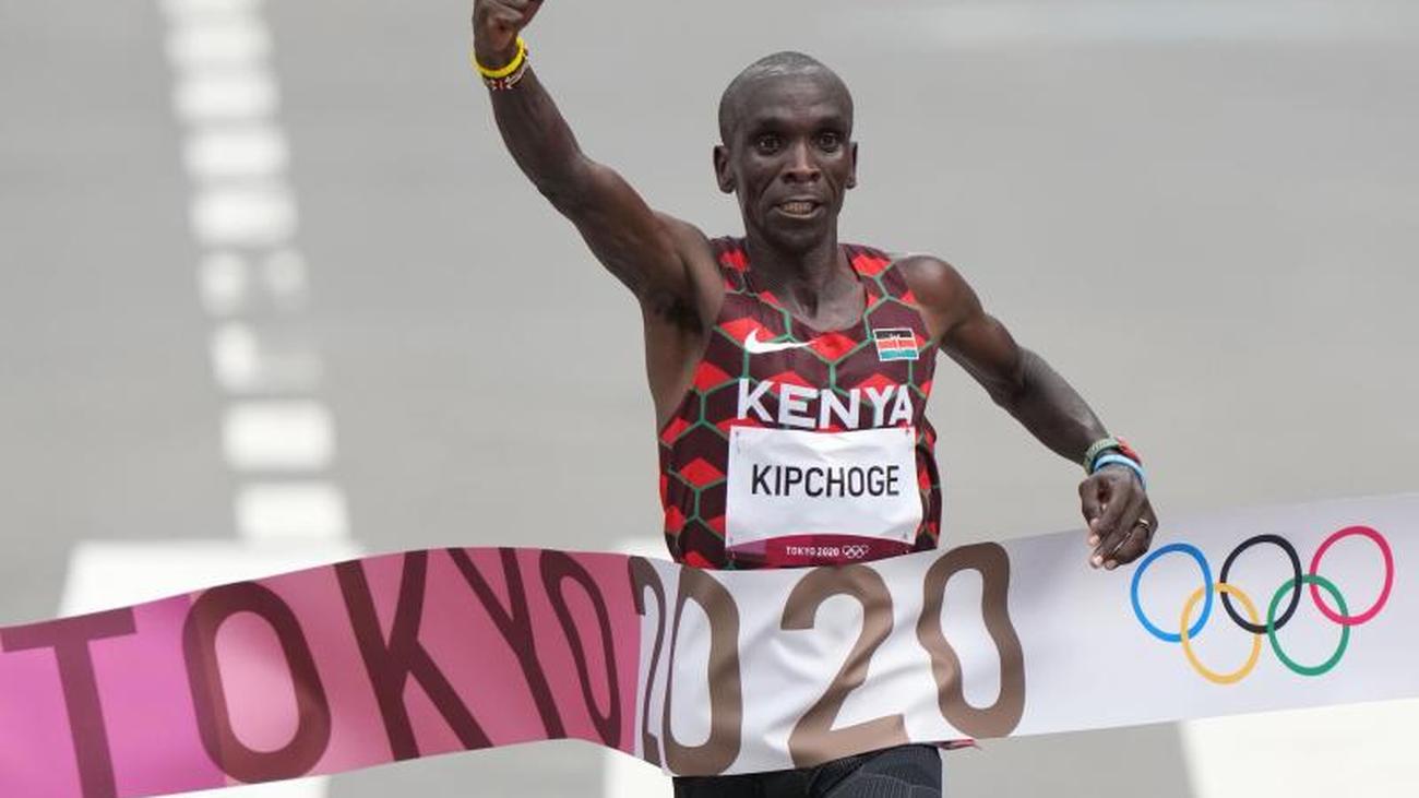 Olympia: Kenianer Kipchoge holt zweites Gold im Marathon ...