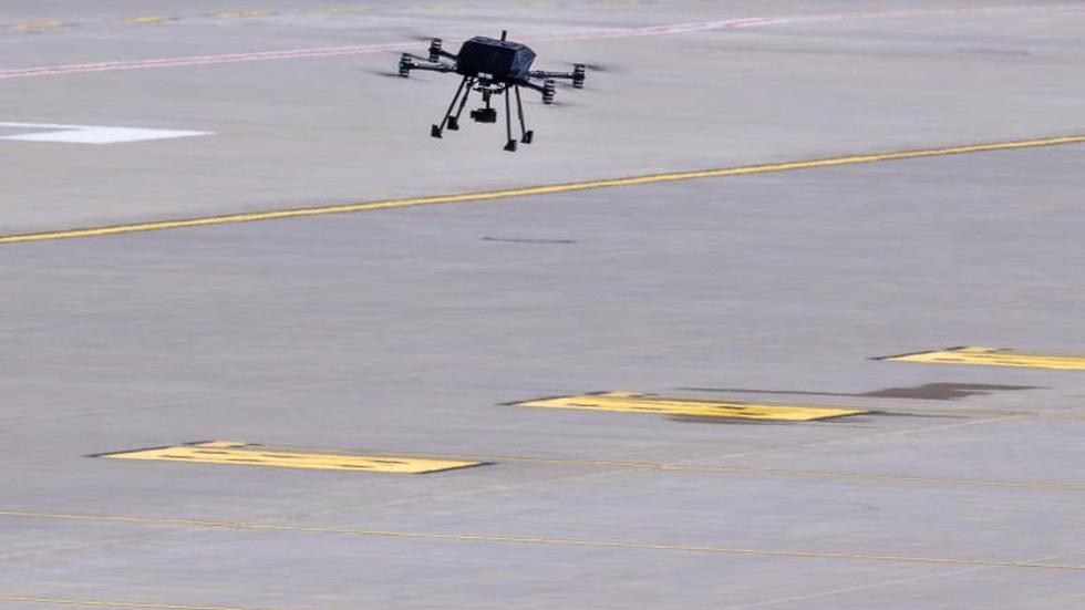 Katastrophenschutz Flughafen RostockLaage für Einsatz autonomer