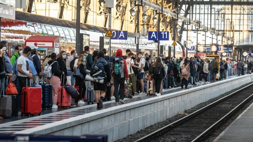 Personenverkehr ab Montag: GDL ruft zu Bahn-Streik von ...